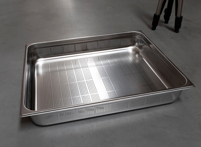 GND - 2/1-150 ﻿Pojemnik gastronomiczny GN 2/1 perforowany - numer katalogowy: Gastro GND - 2/1-150